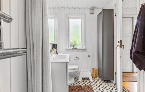 Gedesby House | Awesome Home In Gedser With Wifi
