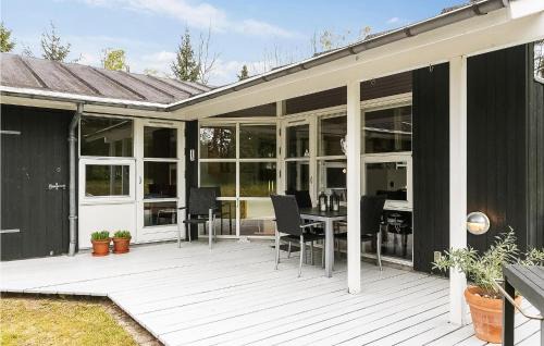 Gedesby House | Awesome Home In Gedser With Sauna