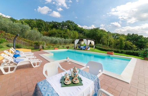 Guardea House | Awesome home in Guardea TR