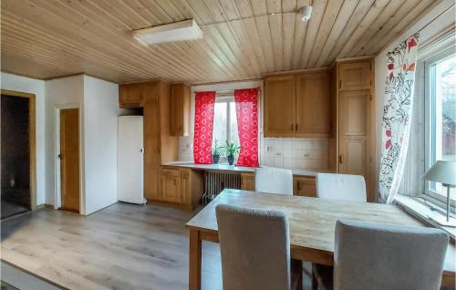 Hylte House | Awesome Home In Hyltebruk With Wifi
