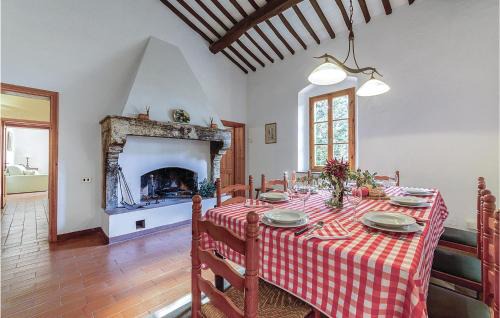 Rosignano Marittimo House | Awesome Home In Rosignano Marittimo Li
