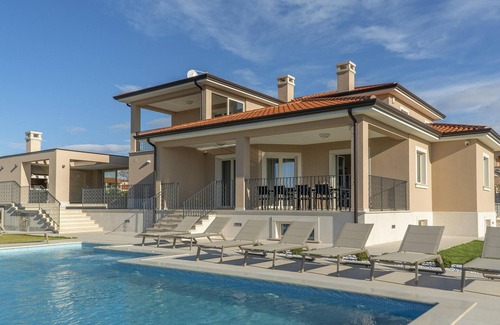 Kastelir-Labinci House | Awesome home in Kastelir
