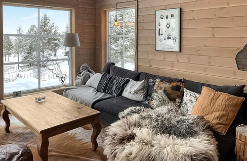 Nord-Fron House | Awesome home in Kvam with sauna