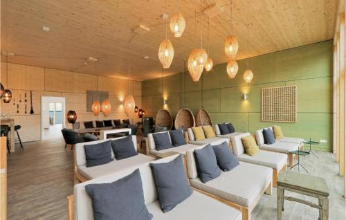 Lembruch House | Awesome Home In Lembruchdümmer See