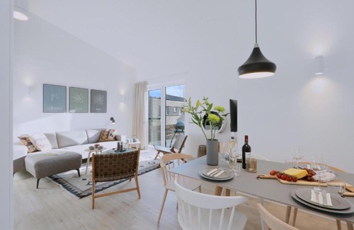 Lembruch House | Awesome Home In Lembruchdümmer See