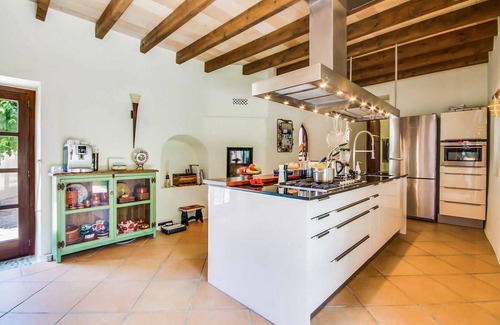 Majorca House | Awesome home in Llubi