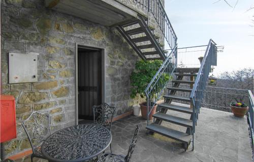 Macchino House | Awesome Home In Macchino With Kitchen