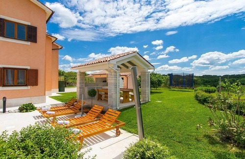 Novaki Motovunski House | Awesome home in Motovun