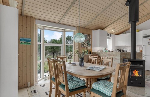 Rødhus House | Awesome home in Pandrup with WiFi