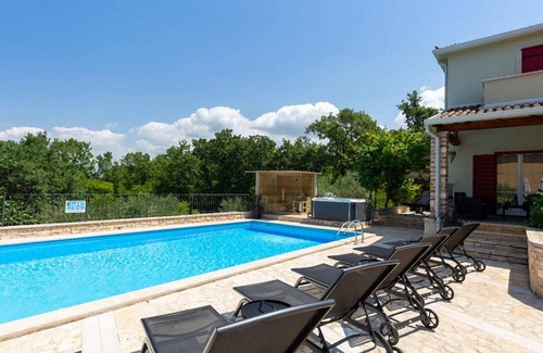 Montizana House | Awesome home in Porec with sauna