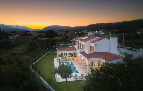 Sestanovac House | Awesome Home In Sestanovac