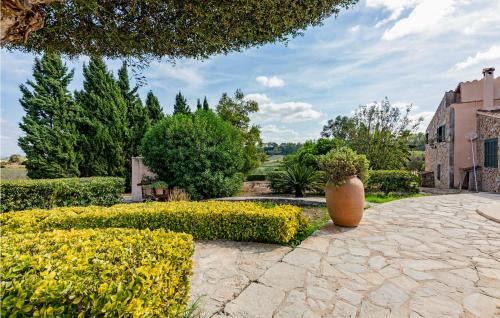 Sineu House | Awesome Home In Sineu