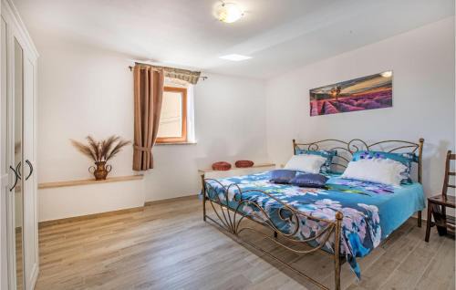 Koper House | Awesome Home In Smarje