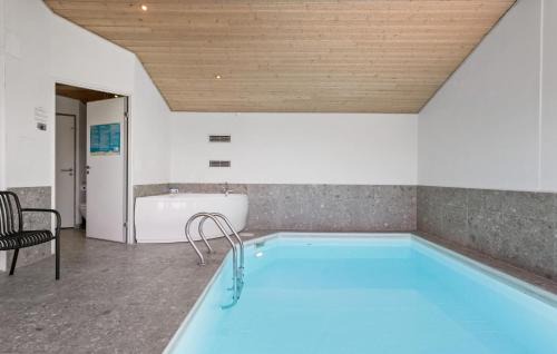 Bøtø By House | Awesome Home In Væggerløse With Sauna