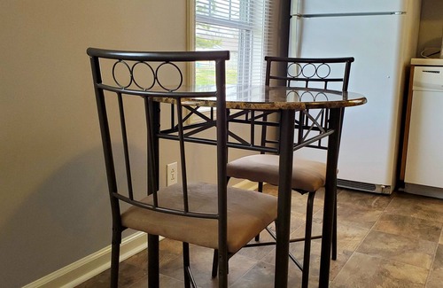 Clarksville House | Awesome House Just 2 Min From Ft Campbell!