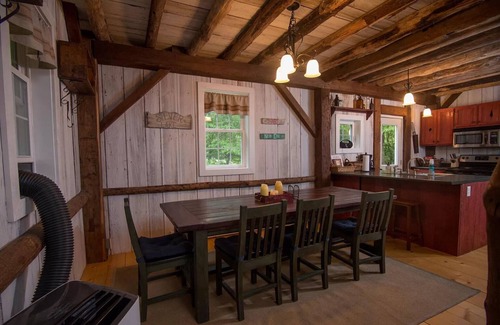 Mears Cottage | AWESOME LOCATION AND COTTAGE!