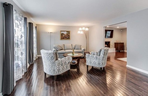 Lombard House | Awesome Location, House, spacious, luxury, clean, 4BR 2.5BA
