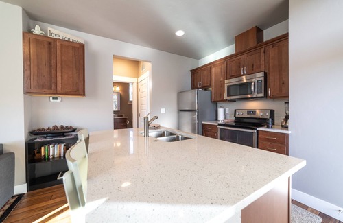 Southern Crossing House | Awesome location/place: River trail, Old Mill District, easy drive to the Mt.