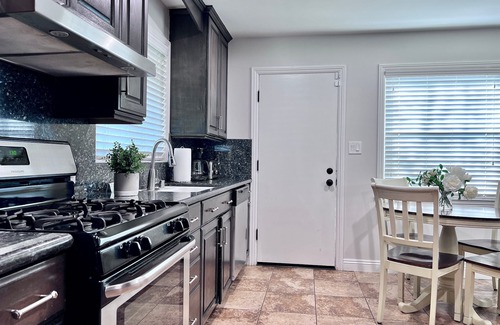 Hermosa Village House | Awesome Pool/Jac Home; 2 Ensuites;1/4 Mi Walk2Disney