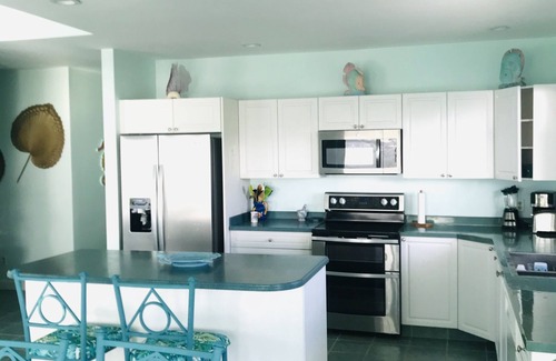 Little Cayman House | Awesome Sea Views! Secluded Beach