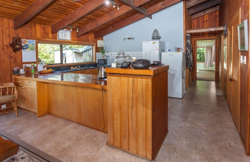 Coromandel Peninsula House | Awesome views and perfect base for fishing trips