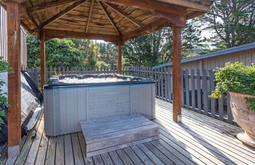 Coromandel Peninsula House | Awesome views and perfect base for fishing trips