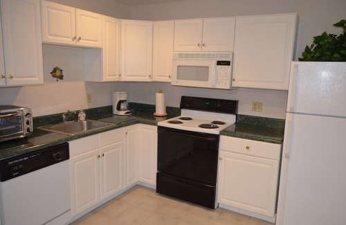 Bracey House | Awesome Views! Two Full-Kitchens And Relaxing Fire Pit Area!
