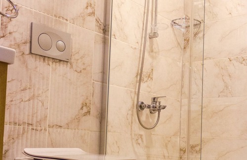 Efeler Hotel | Aydin Cemberlitas Otel