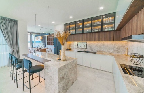 Pa Klok Villa | Azure Beachfront Villa