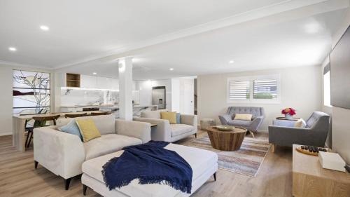 Korora House | Azure - Luxe, Pool Beachfront