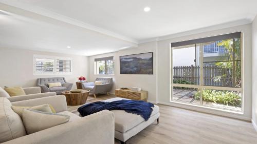 Korora House | Azure - Luxe, Pool Beachfront