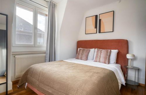 Wipkingen Apartment | Azure Suite