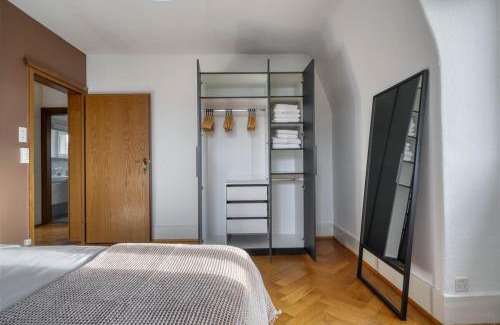 Wipkingen Apartment | Azure Suite