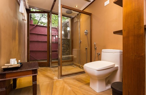 Alappuzha Hotel | Azure Tides Marari