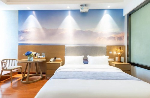 Panyu Hotel | Azure view Elegant Hotel Guangzhou South Railway Station Branch - Free Shuttle Bus to Guangzhou South Railway Station & Free Deliver Service to Canton Fair Complex During Canton Fair Period