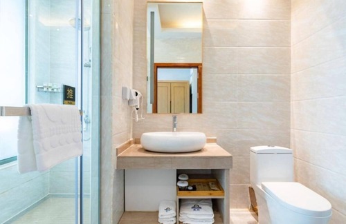 Panyu Hotel | Azure view Elegant Hotel Guangzhou South Railway Station Branch - Free Shuttle Bus to Guangzhou South Railway Station & Free Deliver Service to Canton Fair Complex During Canton Fair Period