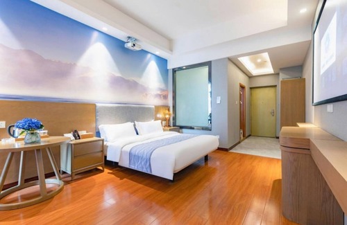 Panyu Hotel | Azure view Elegant Hotel Guangzhou South Railway Station Branch - Free Shuttle Bus to Guangzhou South Railway Station & Free Deliver Service to Canton Fair Complex During Canton Fair Period