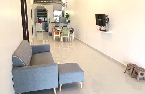 Central Seberang Perai House | Azzahra Homestay