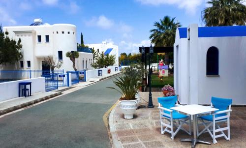 Kathikas Villa | Azzurro Holiday Villas