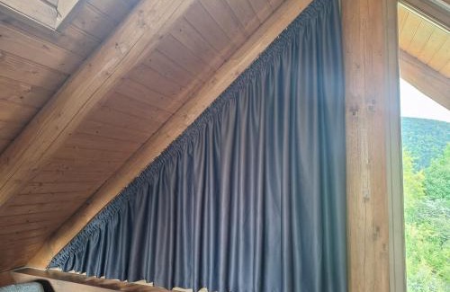 Band Ski Chalet | Bándi Kuckó