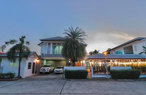South Pattaya Villa | B&ampT see Breeze