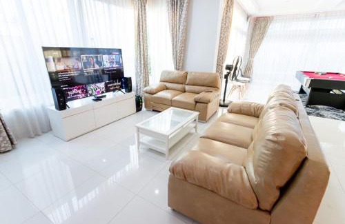 South Pattaya Villa | B&ampT see Breeze