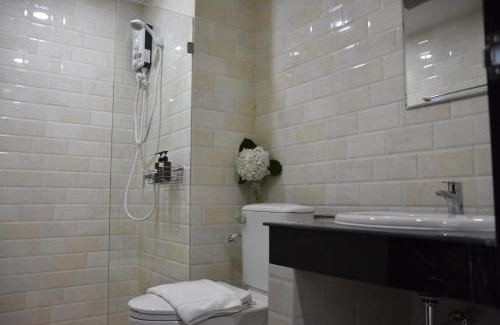 Tha Sala Apartment | B and Y Residence