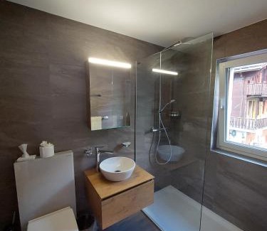 Gasenried Bed & Breakfast | B&B Alpenrösli