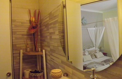 Tresana Bed & Breakfast | B&B between Cinque Terre and the Apennines - Brina Room