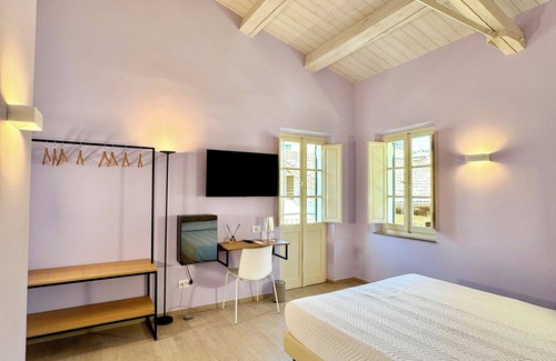 Falerone Bed & Breakfast | B&B Casa Castelli-Elegant Art Nouveau villa with garden in front of Roman theater