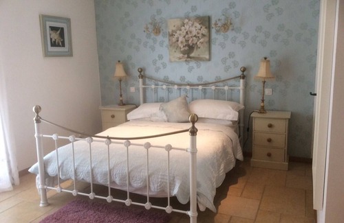 Domme Bed & Breakfast | B&B/Chambre d'hote in a tranquil location near Domme.
