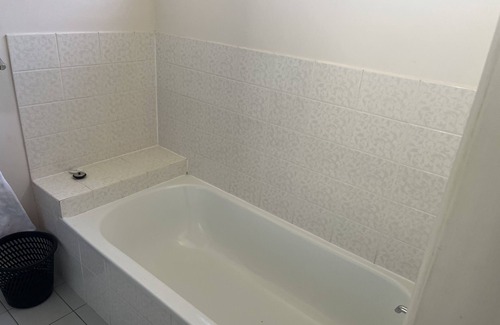 Condon Bed & Breakfast | B & B Cosy large home close to everything. Naturist CO home private & quiet