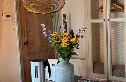 Gouda Bed & Breakfast | B&B De Kamer Hiernaast