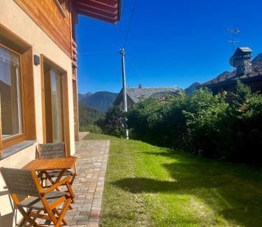 Antagnod Bed & Breakfast | B&B Eco Chalet Merlet